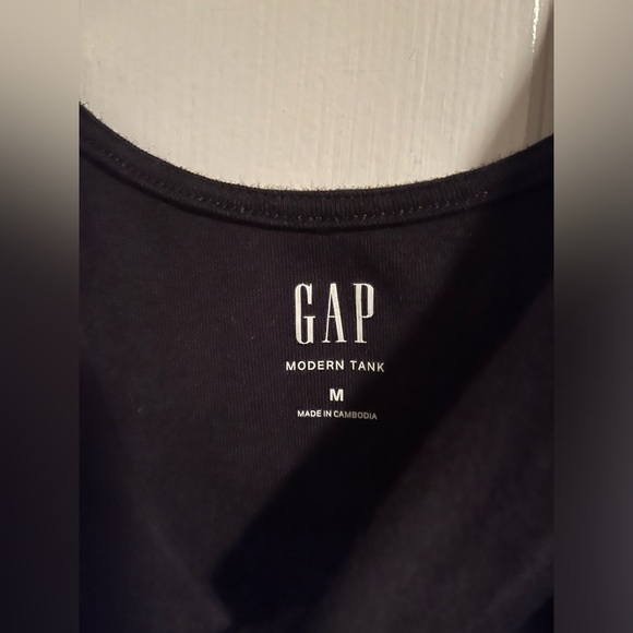 GAP Black Modern Tank Top - Picture 3 of 3